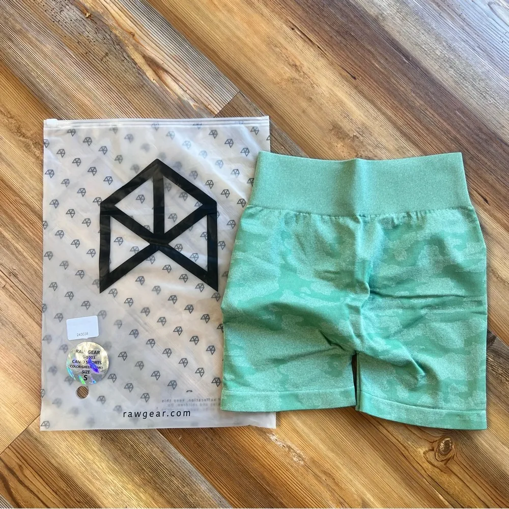 RAWGEAR Green Camo Women's Shorts Size Small SKU#H243038 - Image 4