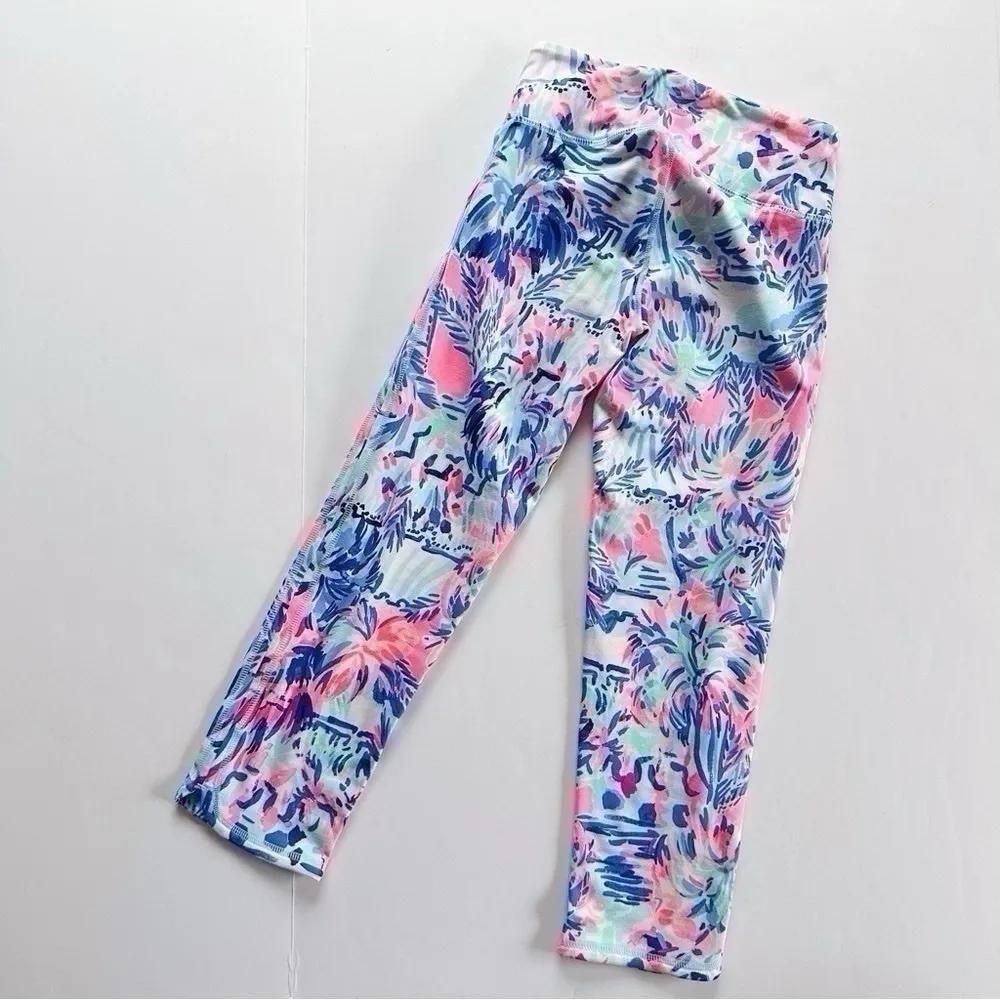 Lilly Pulitzer Women’s UPF 50” Weekender Cropped Multi Cabana Legging XS - Image 2