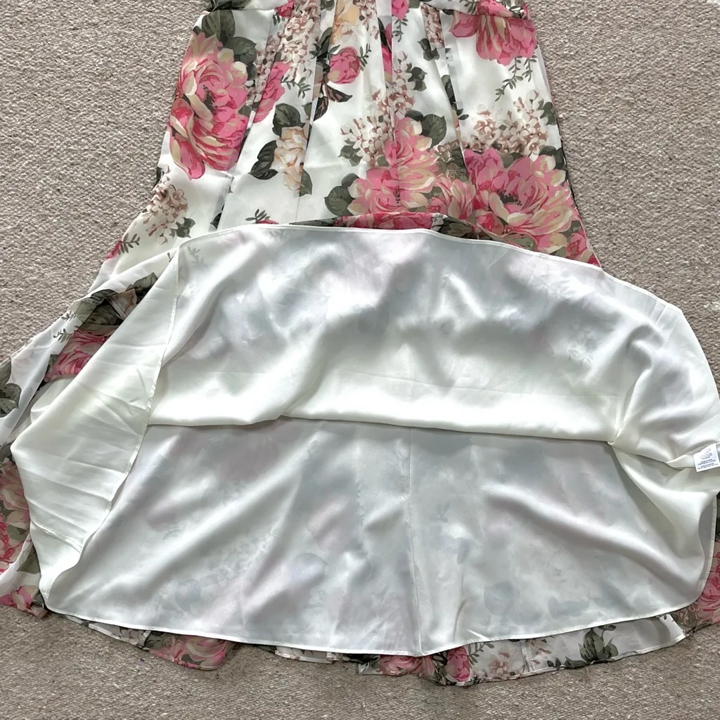 Divine Heritage x Revolve Twist Back Floral Midi Dress in Ivory Small - Image 12