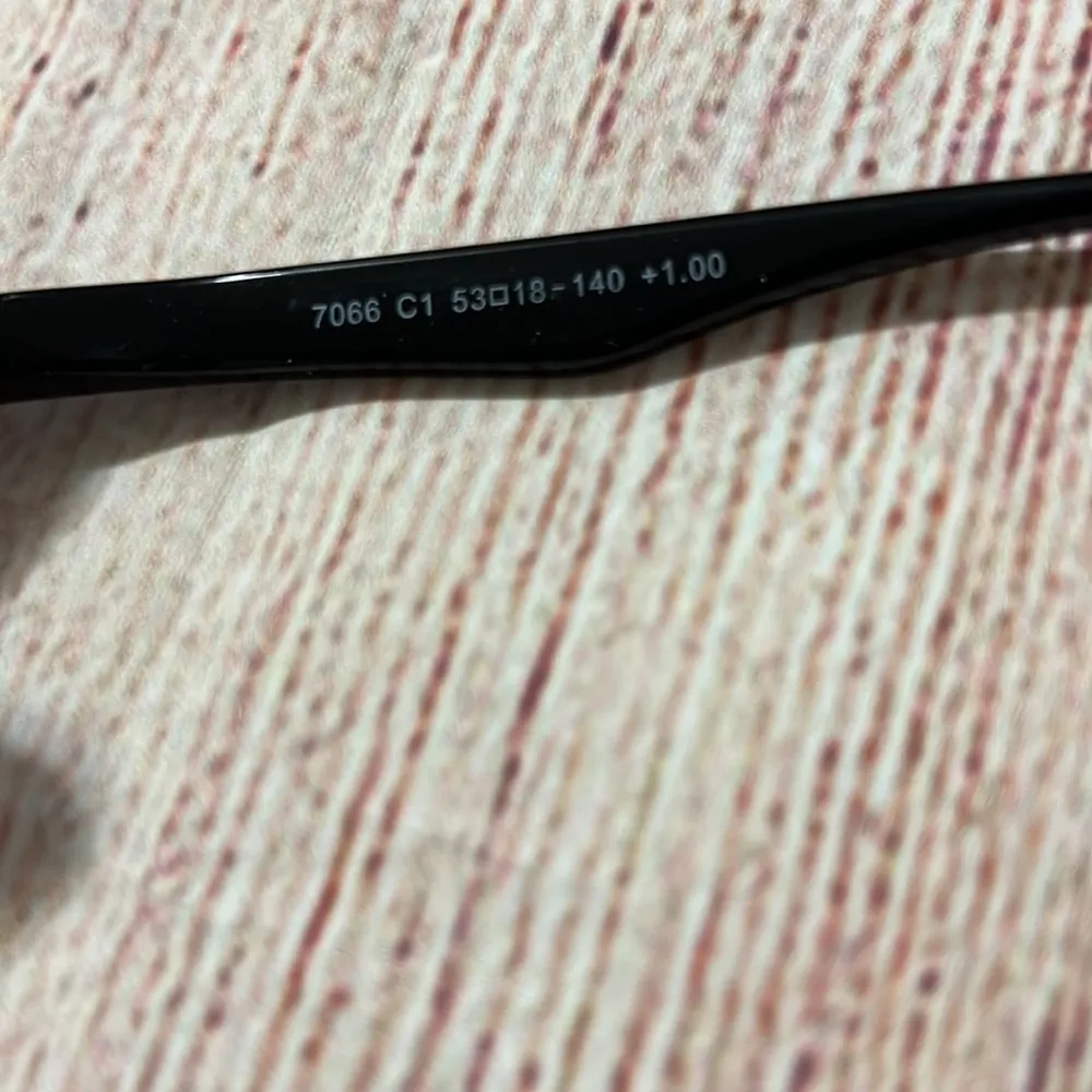 Yogo Vision Unisex Reading glasses. +1.00 Brown - Image 3