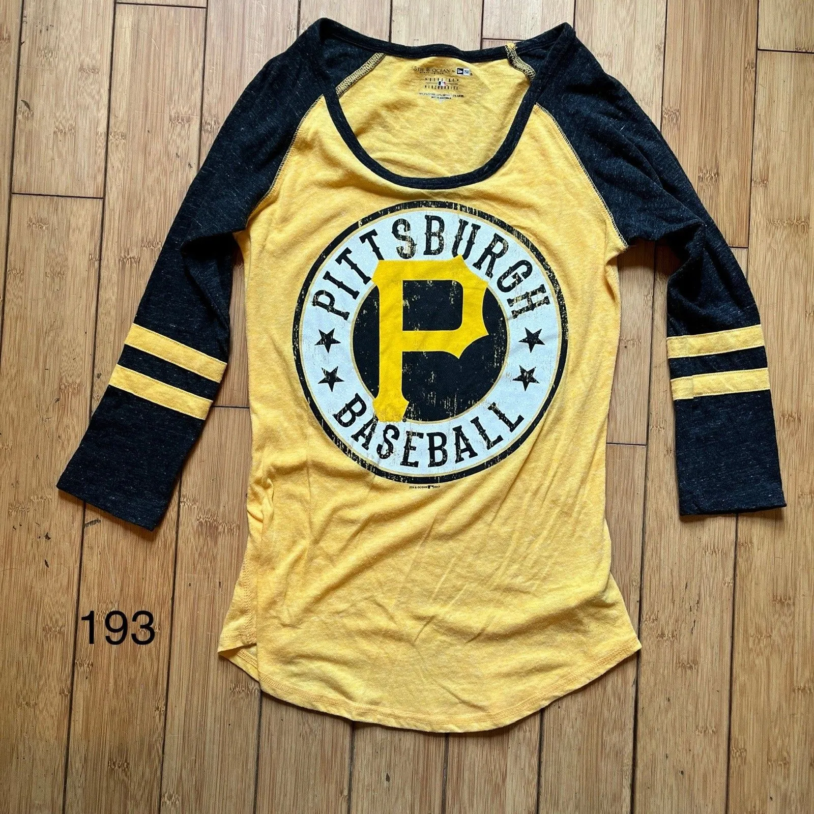 GENUINE MLB MERCHANDISE Pittsburgh Pirates Women Baseball Shirt Black Size XS - Image 2