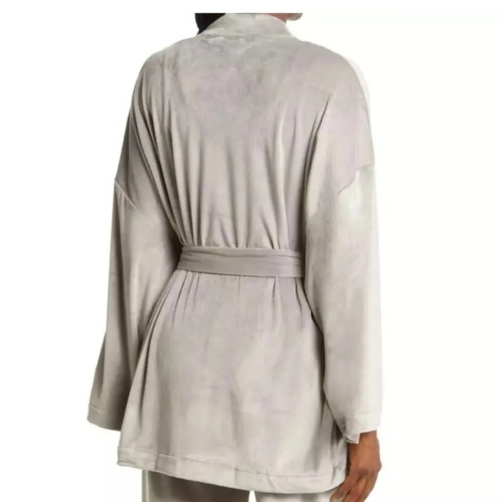 SKIMS by Kim Kardashian Velour Fleece Wrap Short Robe SMOKE A47 - Image 4