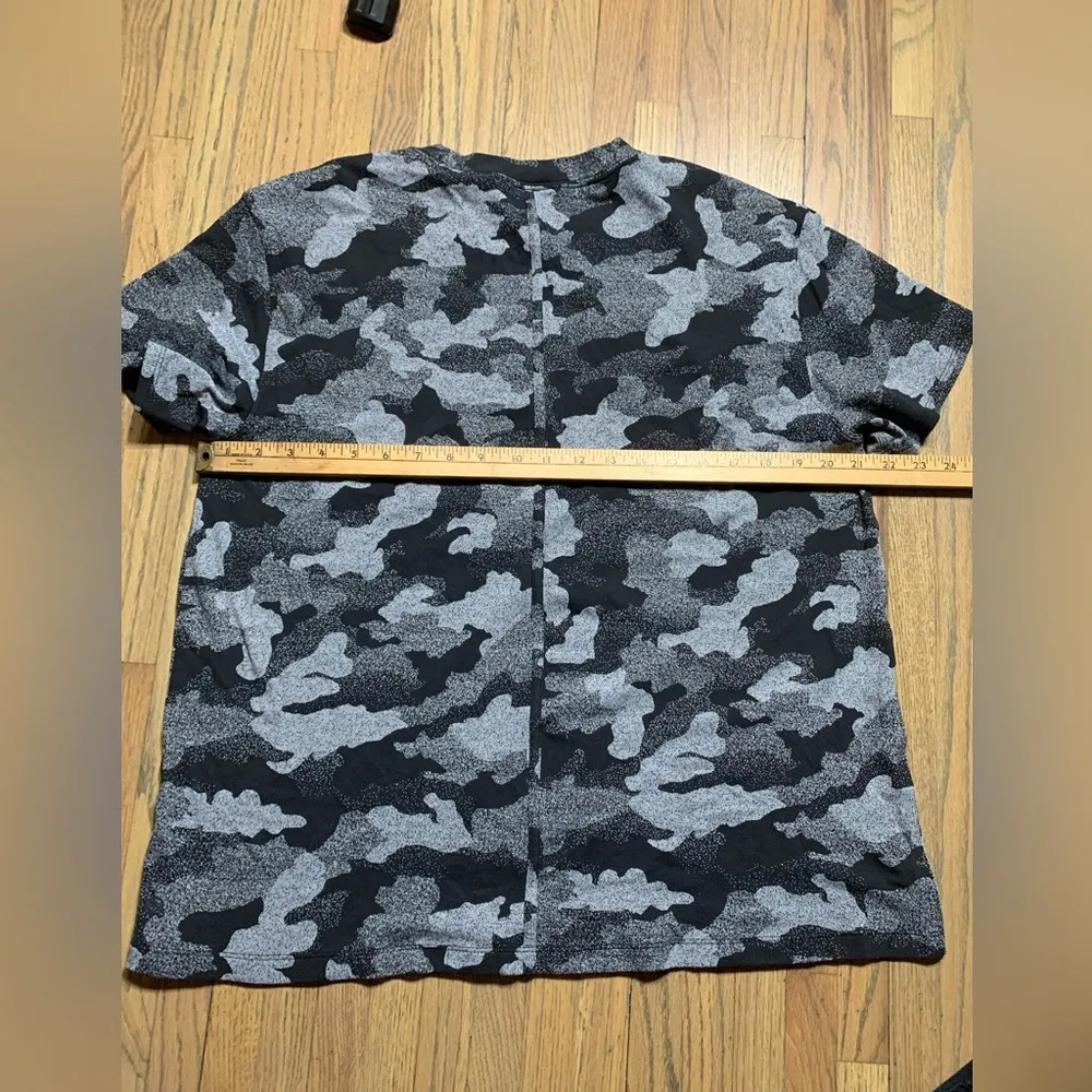 Lululemon all yours tee camo - Image 5