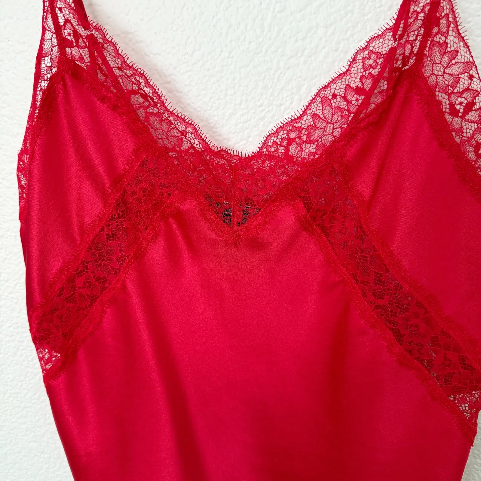 [Victoria's Secret] Red 90s Satin Lace Trim Camisole Tank Top NWT Size Medium M - Image 9