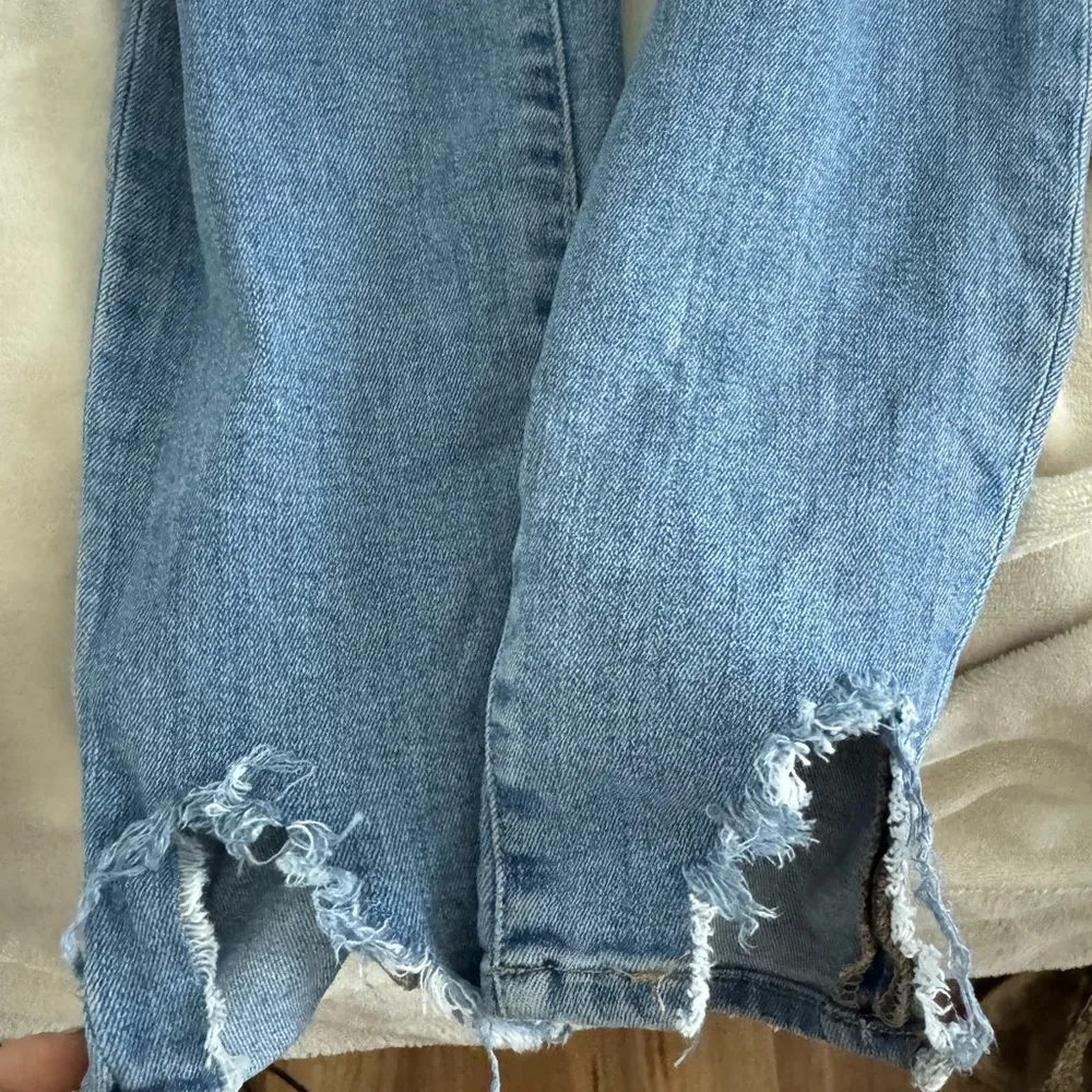 Frame Le High Skinny Side Fray Jeans 24 Prizzi ankle light wash jean - Image 10