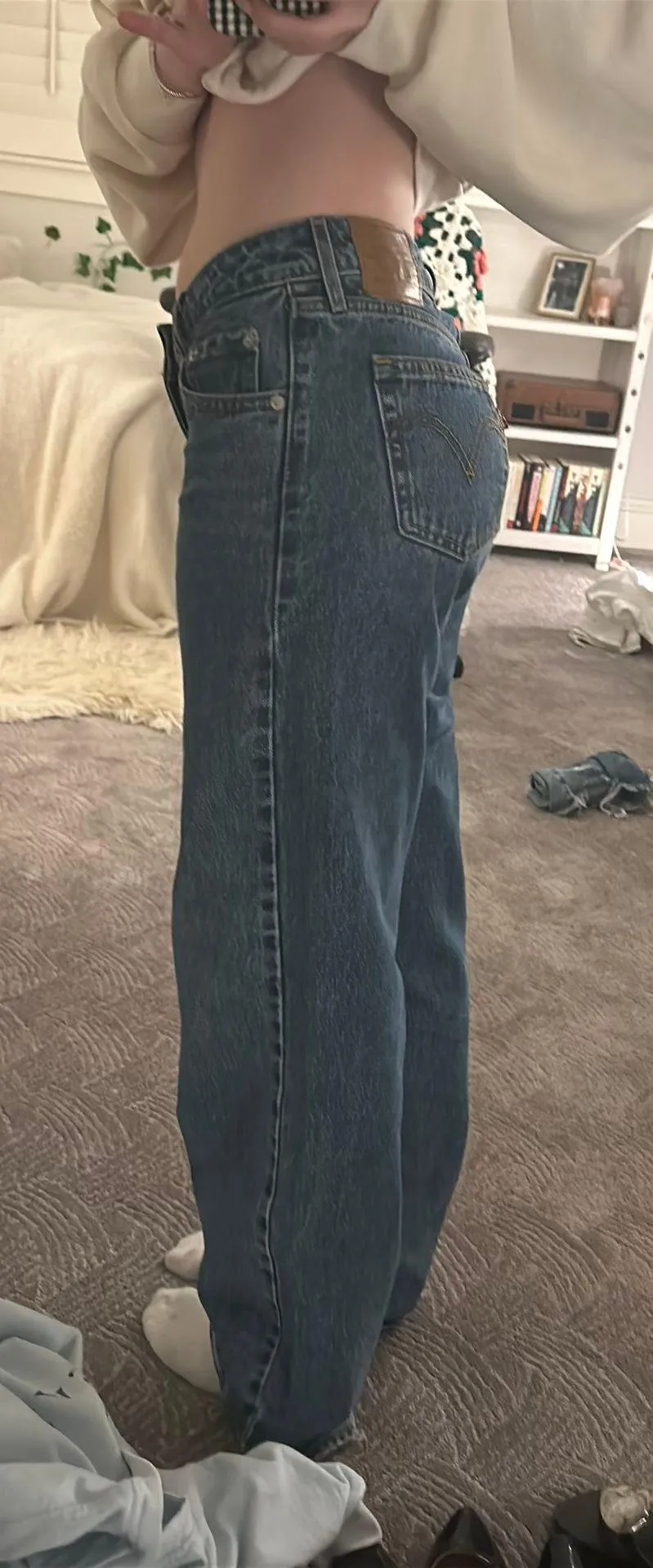 Low Loose Jeans - Image 3