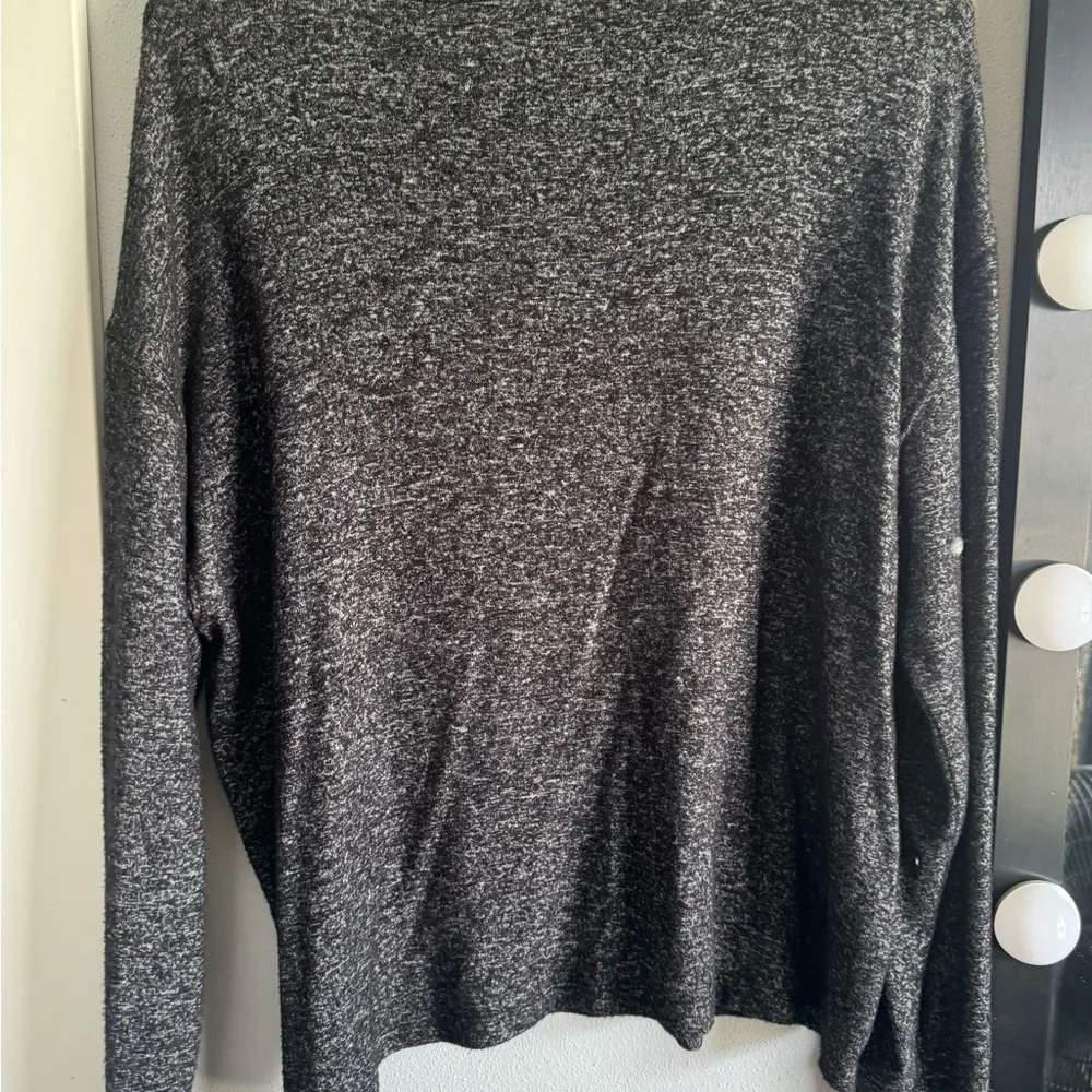 PINK top worn only once:).. Size medium - Image 3