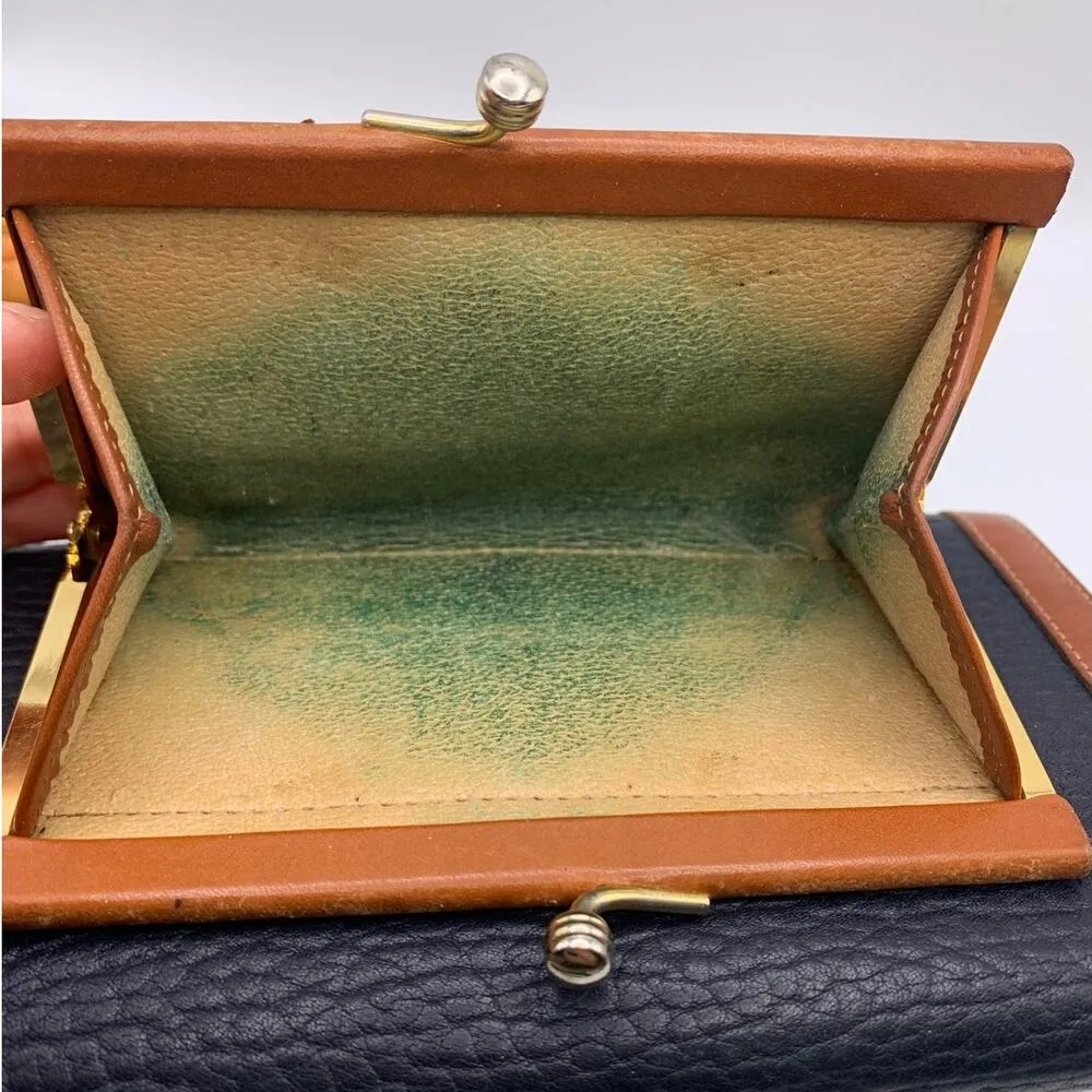 Vintage DOONEY & BOURKE Wallet - Image 10