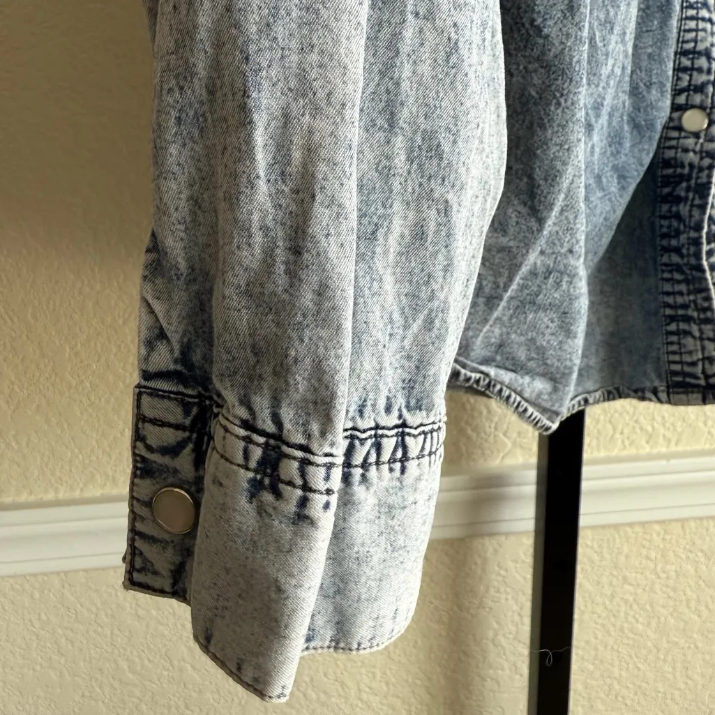 Passport Acid Wash Denim Button Front Western Shirt Long Sleeve Size Large Blue - Image 10