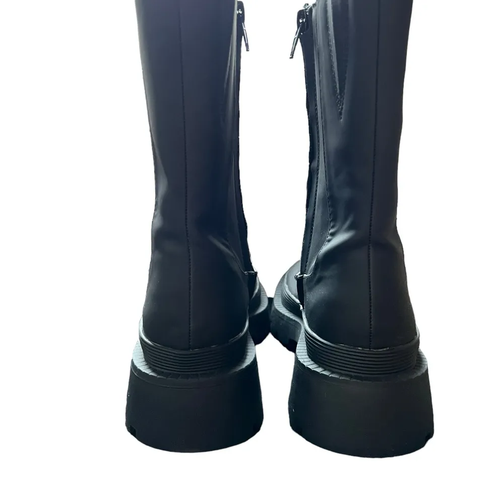 Bar III Tikka Rubber Work Lugged Sole Boots size 9 - Image 5