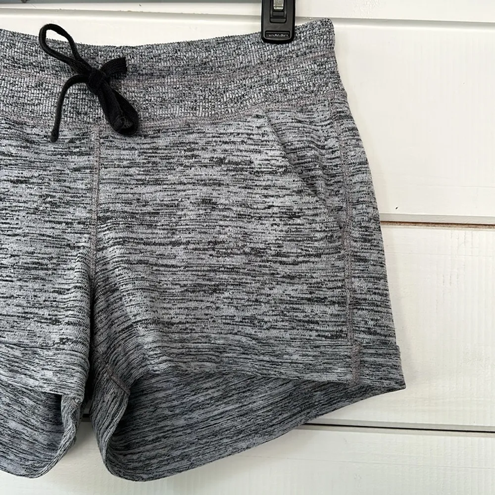 Downplay Shortie Short Heather Gray Small - Image 5