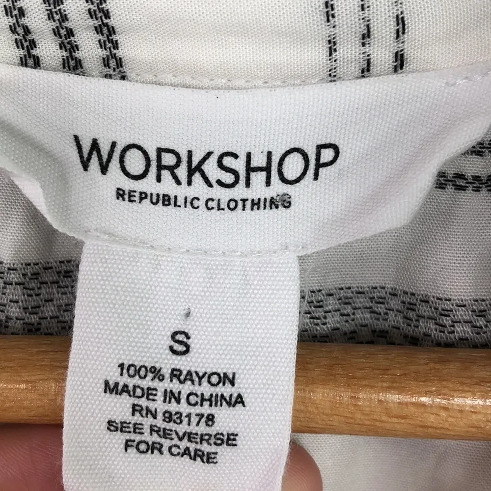 WORKSHOP - Stripe, 3 Button Blouse - Image 3