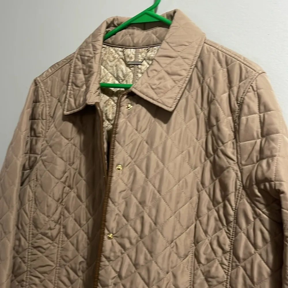 Chico’s Faux-Leather Trim Puffer Jacket Tan/Beige Button Down Jacket - Image 11