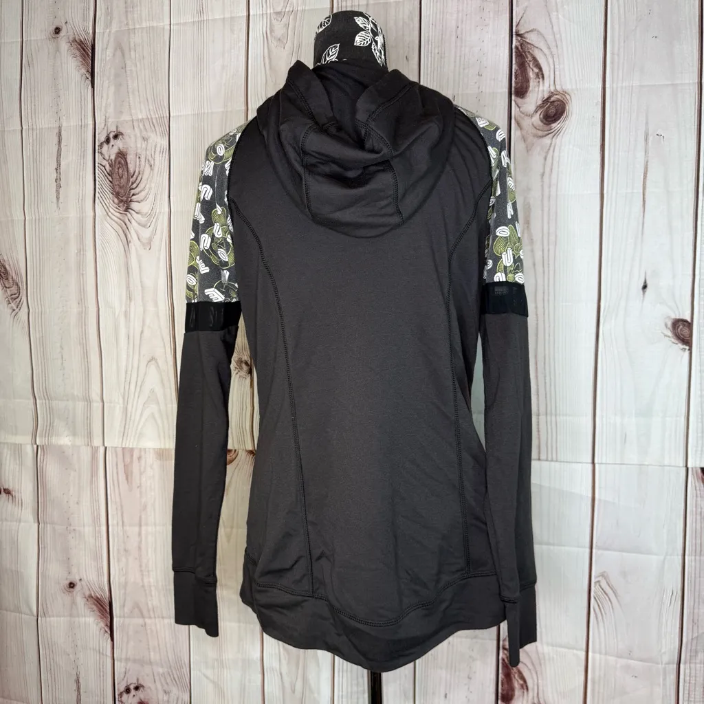 TORRID x DISNEY - MINNIE MOUSE Black & Neon Yellow Active Zip Hoodie - Image 3