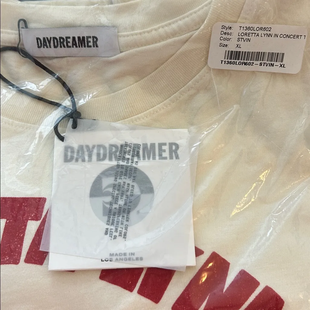 NWT daydreamer Loretta Lynn Portland concert T boots & sparkling stars! Sz XL - Image 2