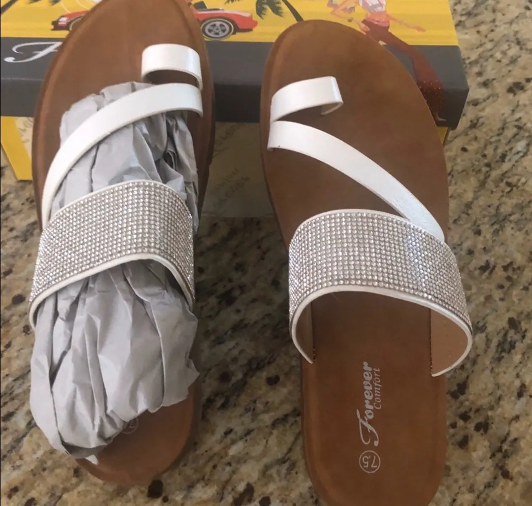 Boutique White Rhinestone Toe Ring Slide Sandals - Image 3