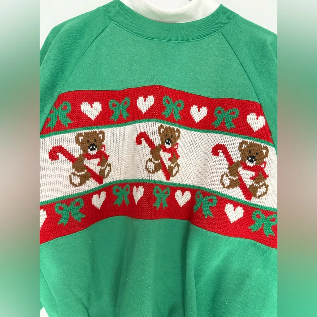 VTG BEST BETS Christmas Sweater Sweatshirt Teddy Bear Design Funky Multi Color M Green Size M - Image 3