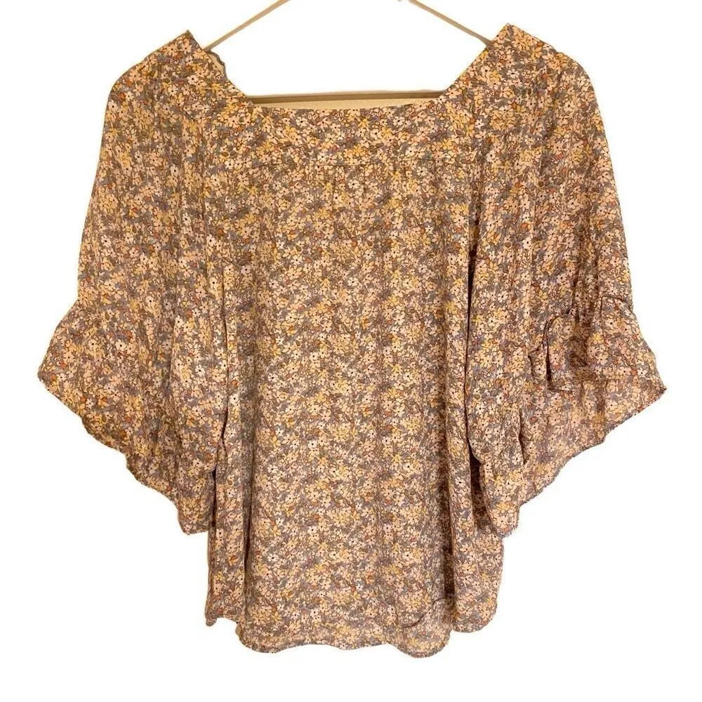 Sienna Sky small short ruffle sleeve floral blouse - Image 4