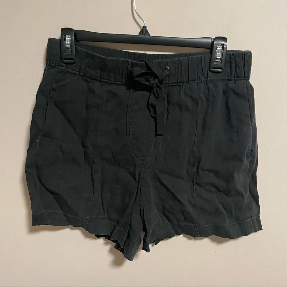 Aritzia Babaton Bastien Black Linen Shorts- Size Medium - Image 3