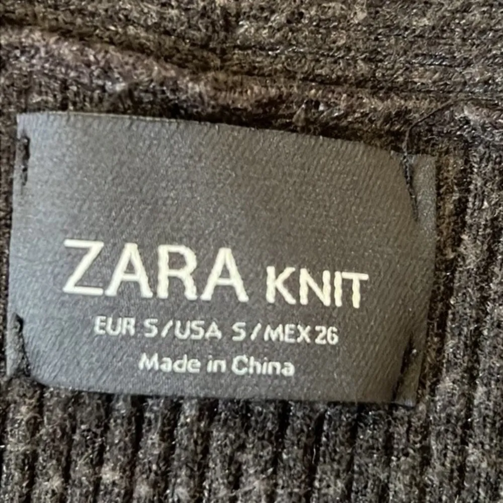 Knit Grey Cardigan Sweater - Image 8