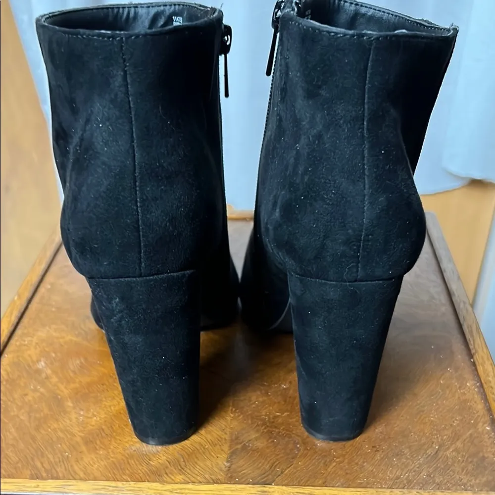Torrid Black Faux Suede Pointed Toe Block Heel Bootie Size 9W - Image 7