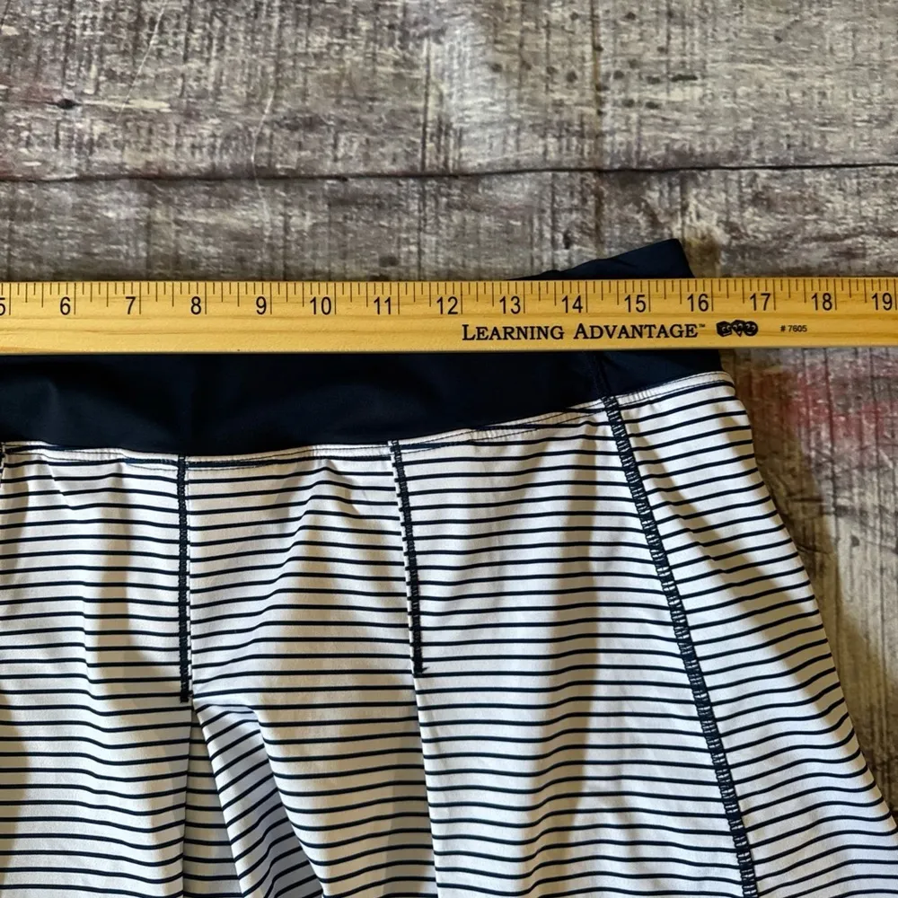 Kyodan Pleaded White and Navy Blue Tennis Skirt - Image 6