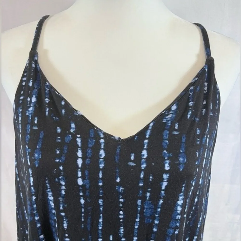 Tahari black and blue abstract print midi shift dress size medium - Image 2
