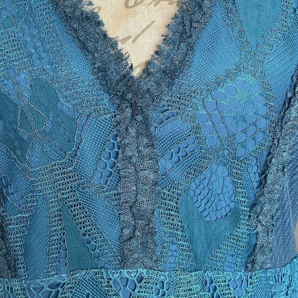 Foxiedox Womens Dress Size Medium Crochet Teal Blue Lace Gloria Bell Sleeve - Image 7