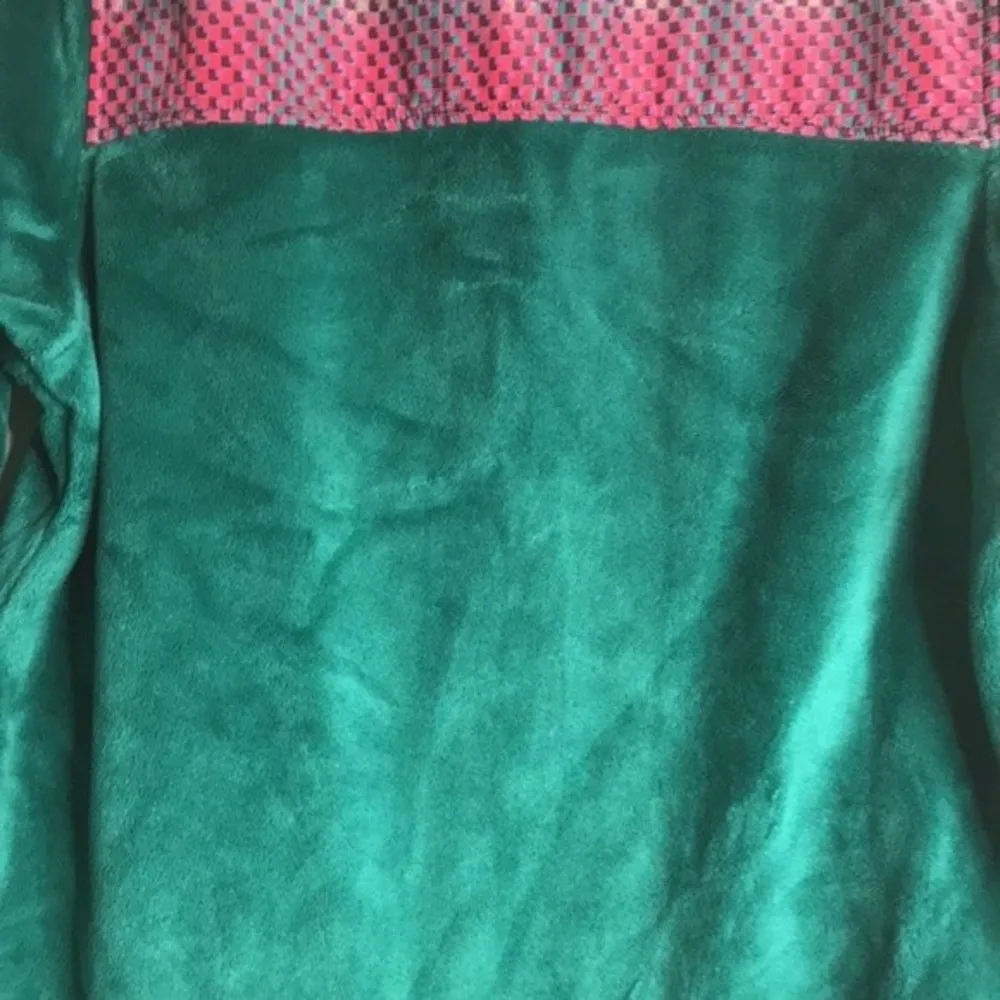 Retro FILA furry teal fleece with neon shoulder design size large - Image 12