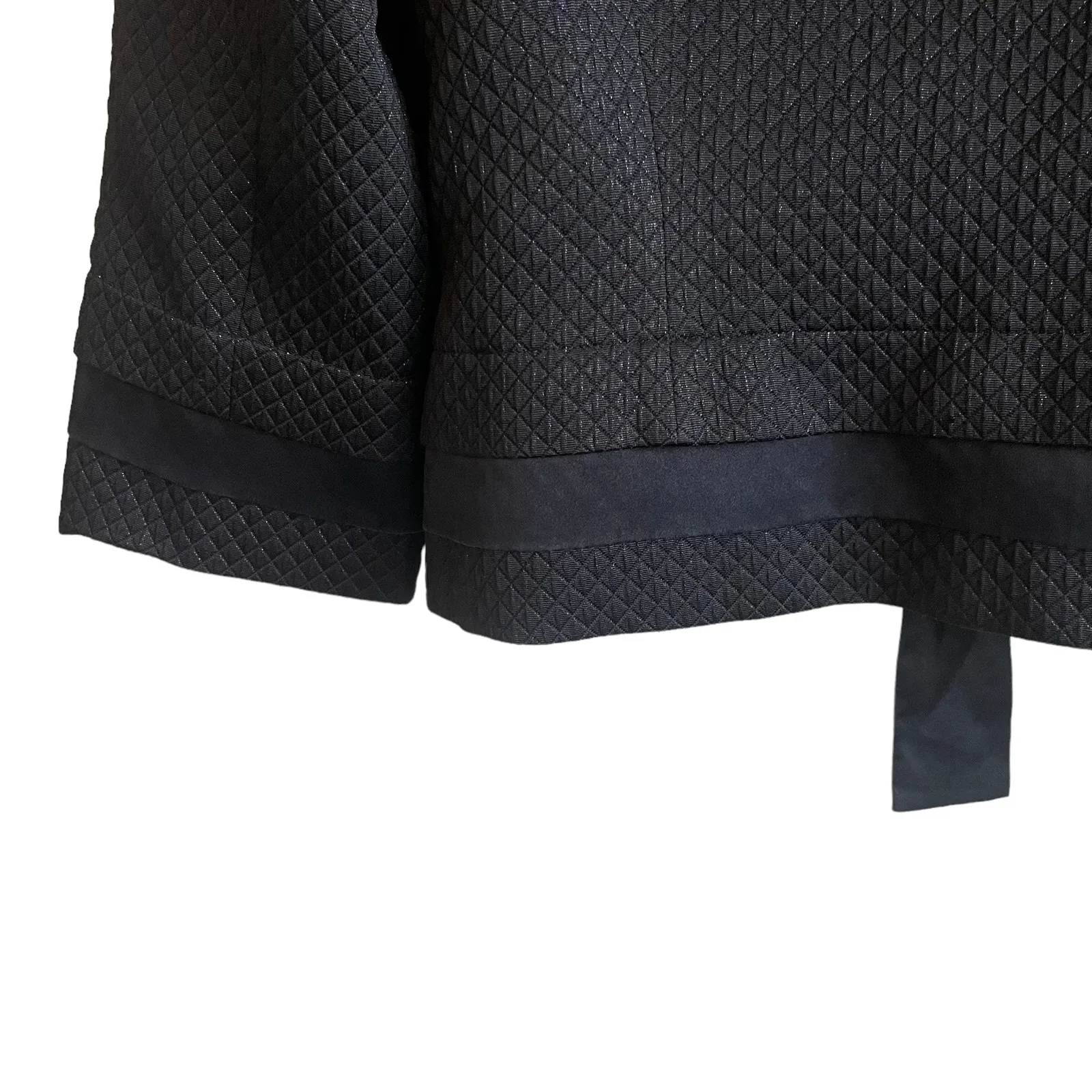 Tahari Women Cropped Jacket Silk Trim Embossed Texture Career Event Evening Wear - Image 8