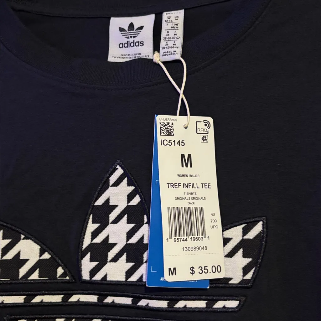 NWT Adidas Black Tee with Graphic Logo oversized crop size medium - Image 4