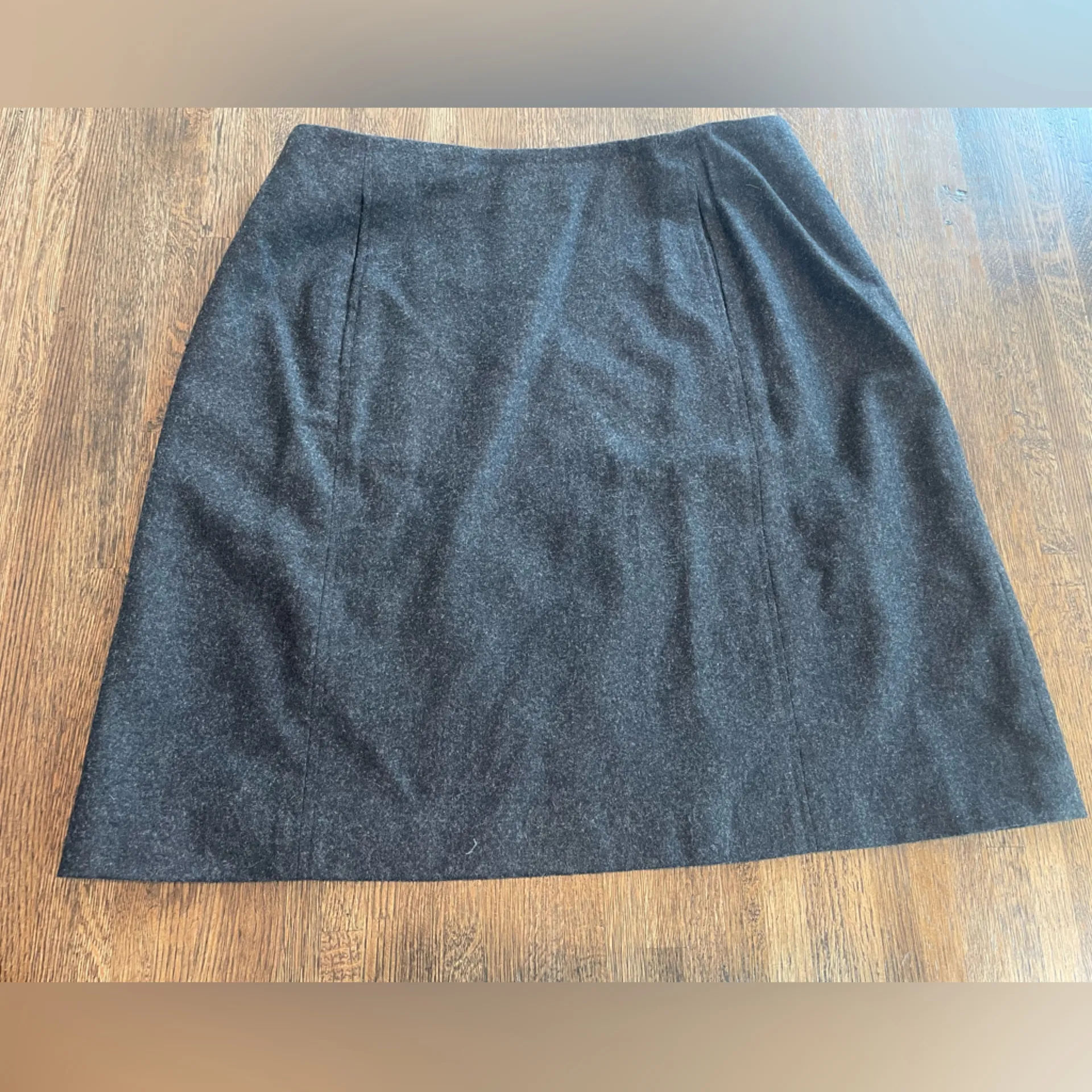 Field Manor Charcoal Gray Wool Suit (Coat and Skirt) - Image 3