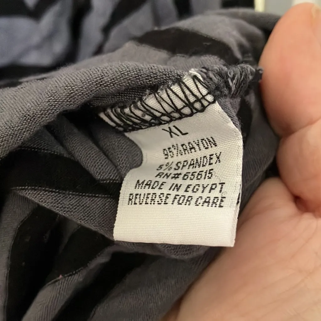 FINAL MARKDOWN Splash maternity top xl - Image 3