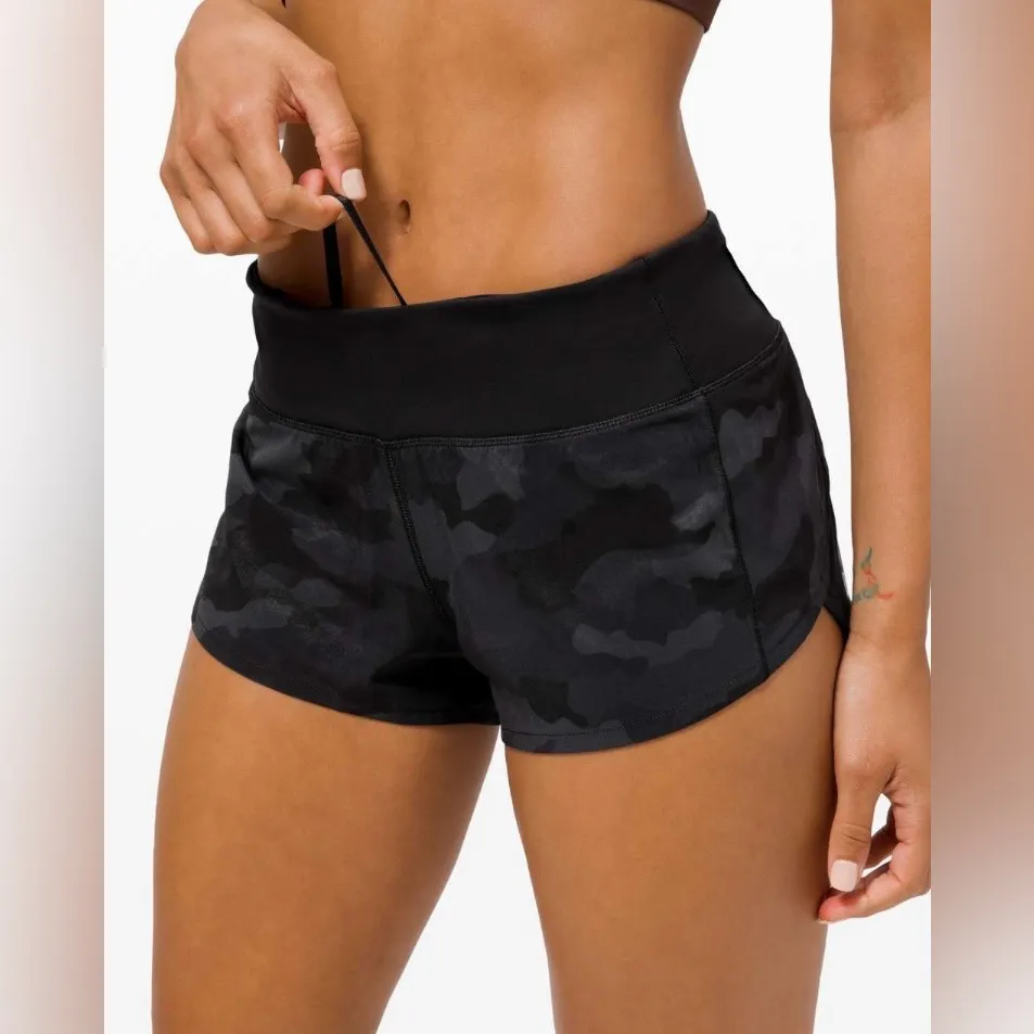 Lululemon Speed Up Shorts 2.5”, Heritage Camo, Size 12 - Image 3