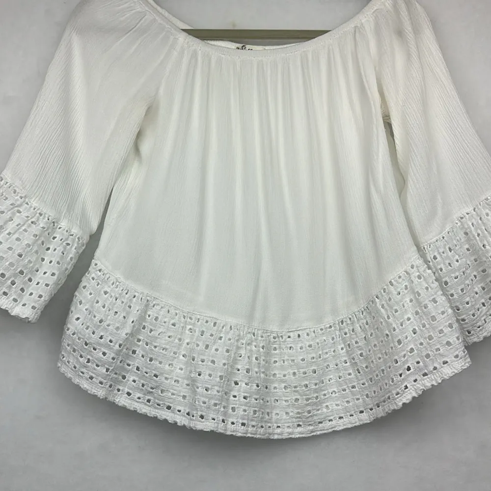 WHITE Ruched Off Shoulder LACE DETAIL HEM TOP Sz S - Image 2
