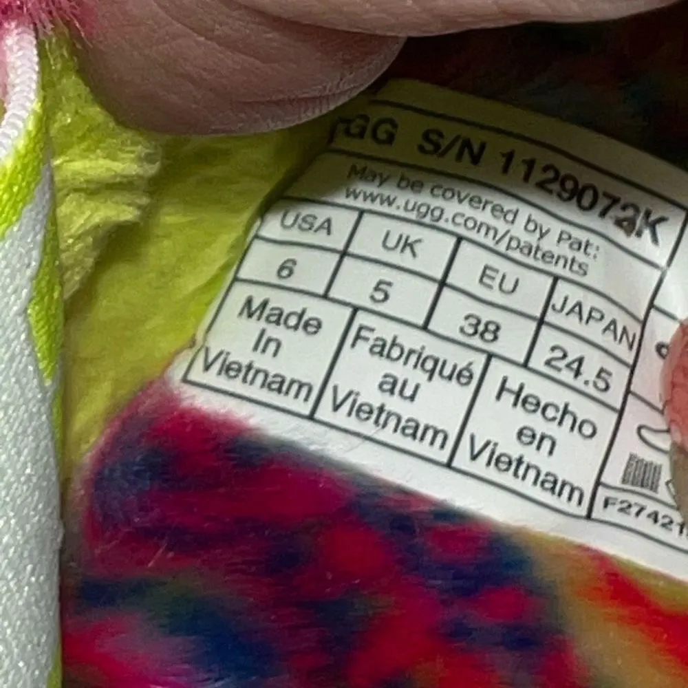 UGG  Fluff Yeah Pixelate Multicolor Slipper‎ - Image 8