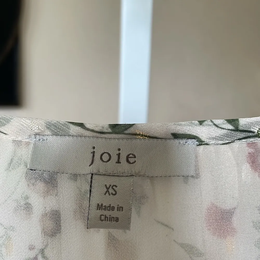 Joie Neema ruched floral print fil coupe georgette blouse - Image 7