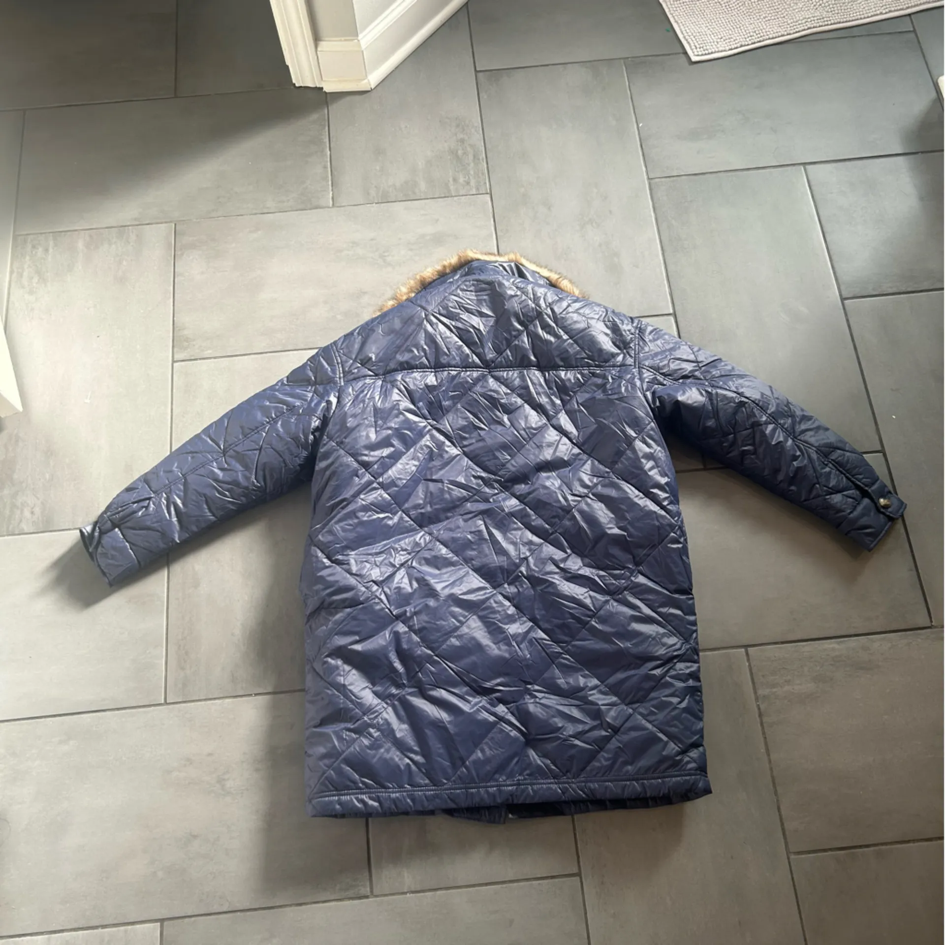 Aerie Quilted Puffer Faux Fur Collar Sherpa Coat in Navy (NWT) - Image 4