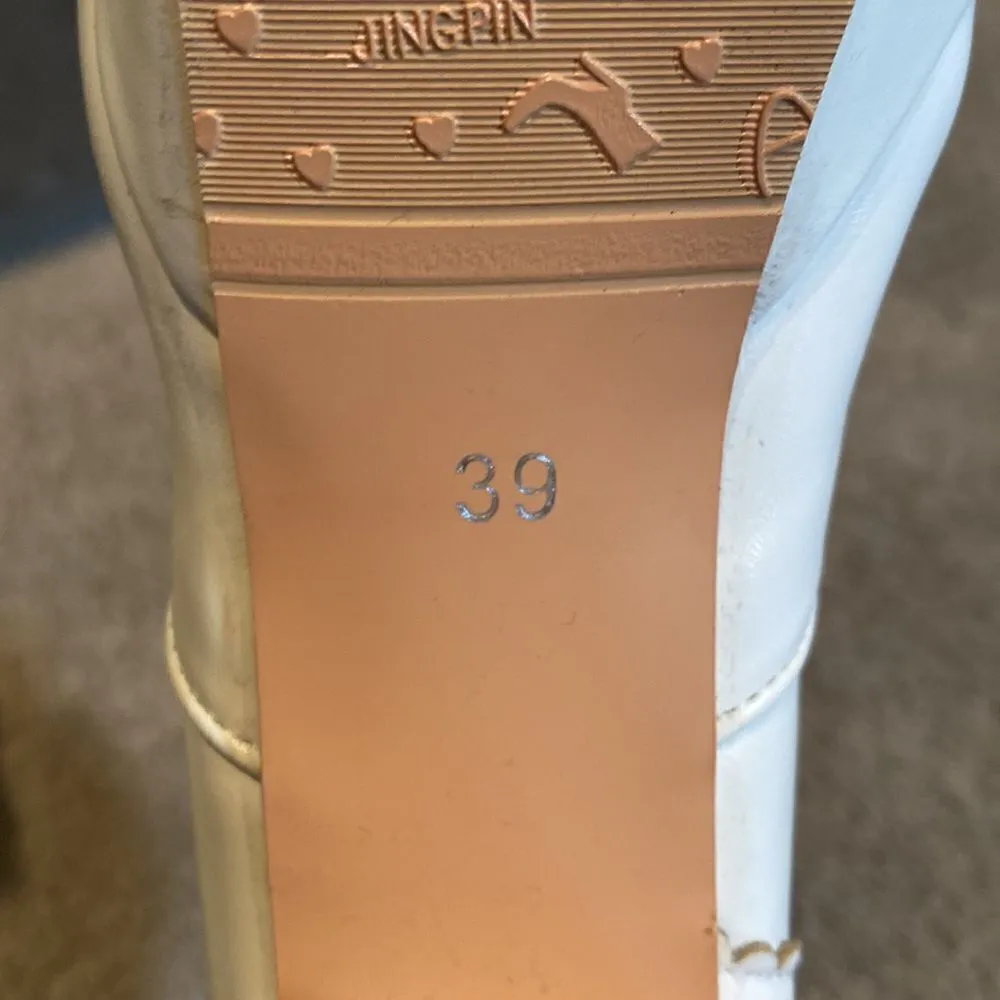 Women’s White Chunky High Heeled Boots Faux Fur Trim Size 39EU (8.5 US) NEW - Image 8