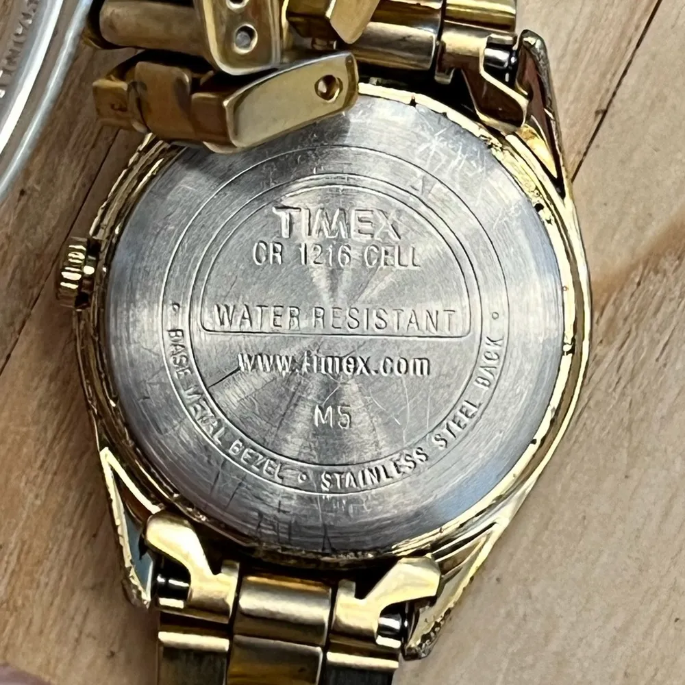 Timex Ladies Watch Indiglo Pearlescent Dial Gold Tone Bracelet Date Window - Image 6