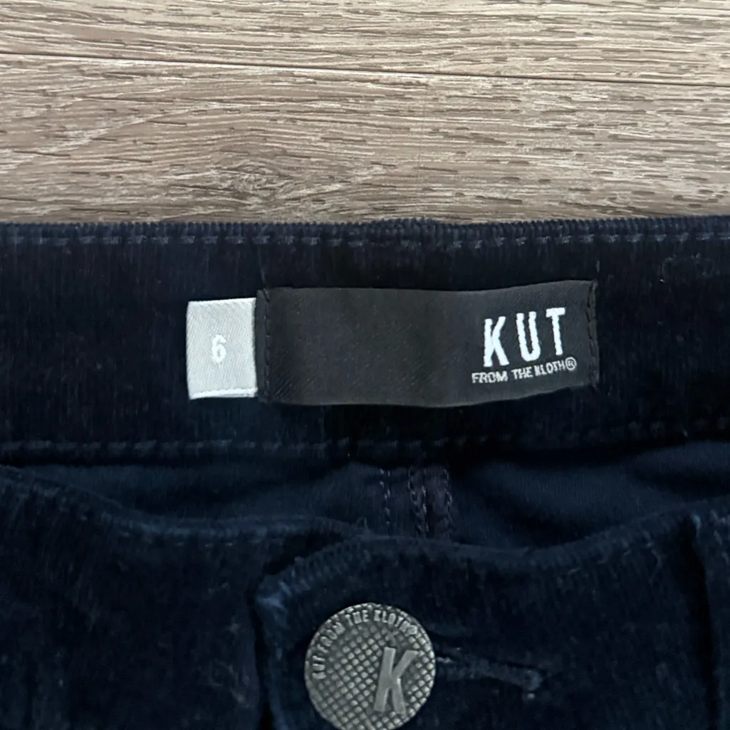 Kut from the Kloth Dark Blue Corduroy Size 6 Mid rise Skinny Pants Stretch - Image 5