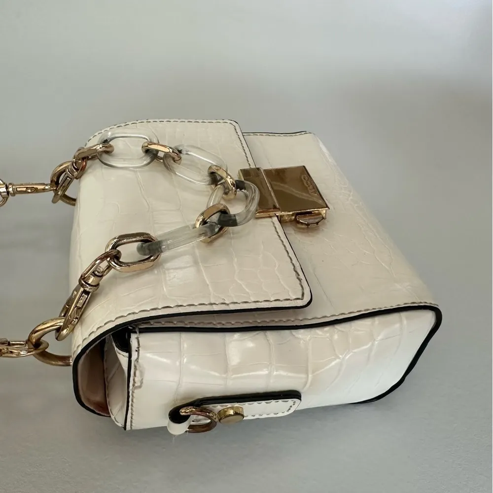 mini white purse / bag - Image 5