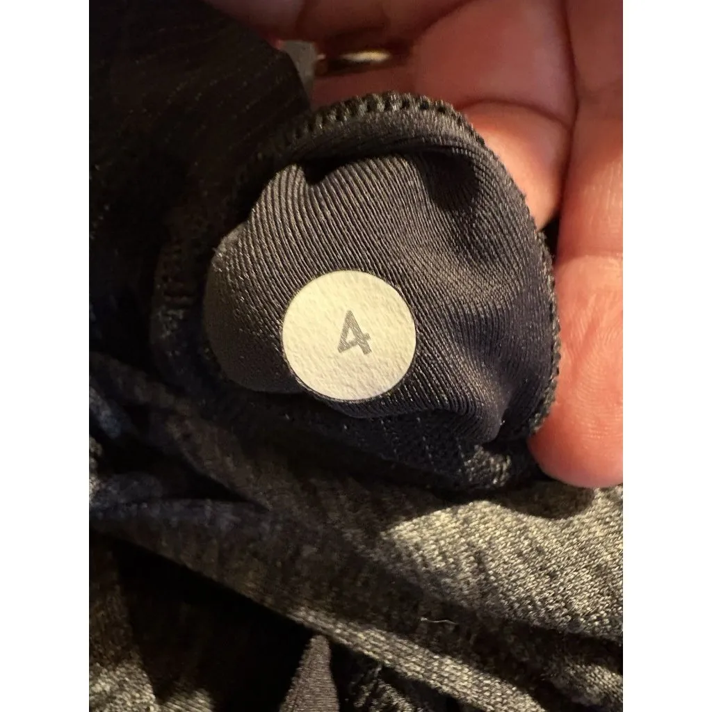 LULULEMON Size 4 Athletica Tank Top Heathered Gray Activewear Gym Yoga Pilates - Image 7