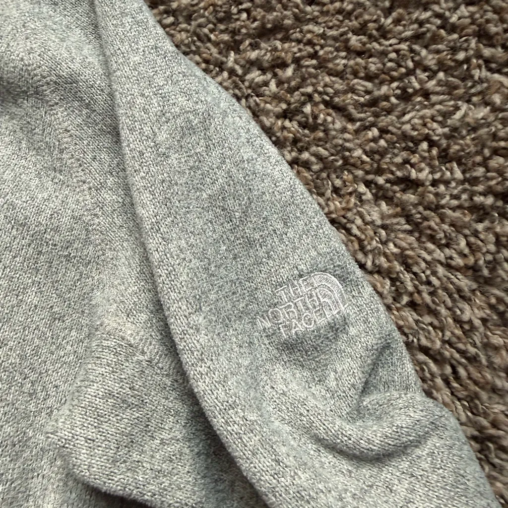 The North Face Light Gray Sweatshirt - Image 3
