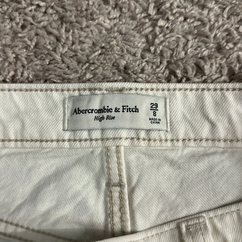 Abercrombie cream denim high-rise cargo skirt Sz 8 - Image 3