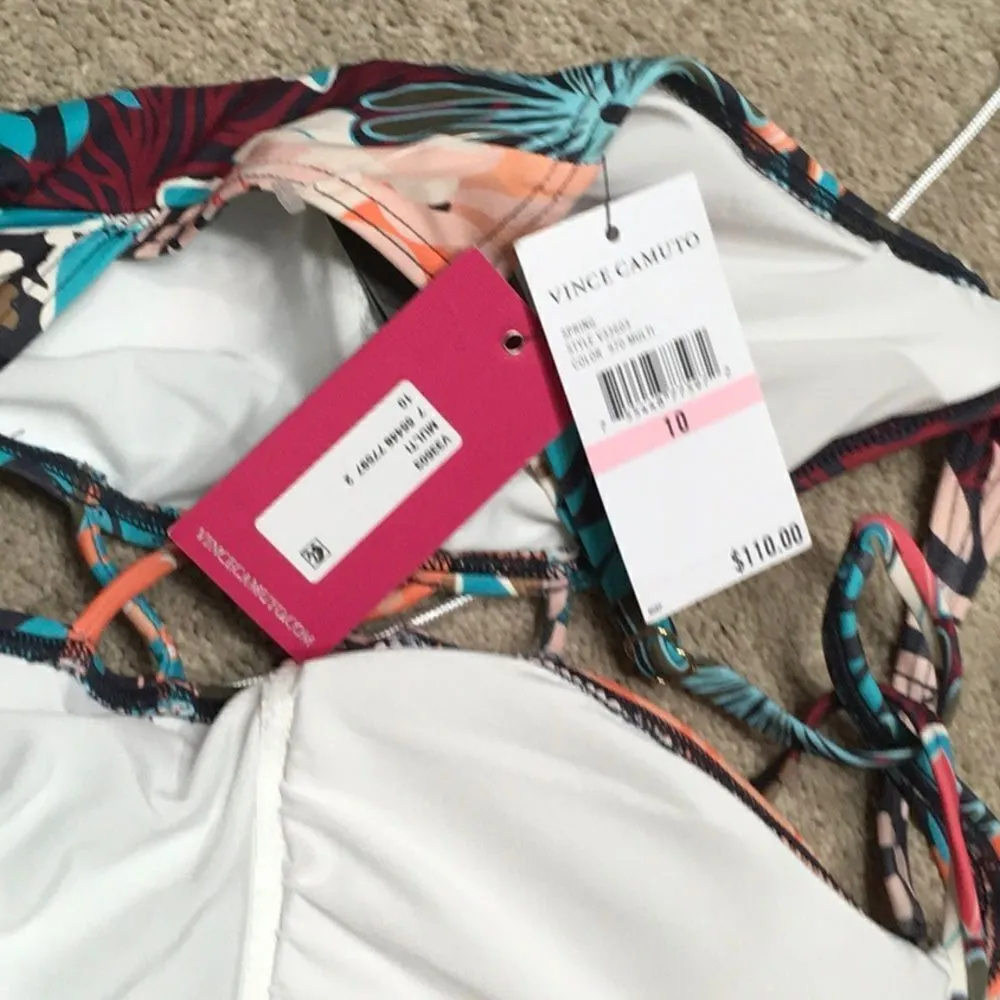 Vince Camuto floral plunge swimsuit. NWT - Image 9