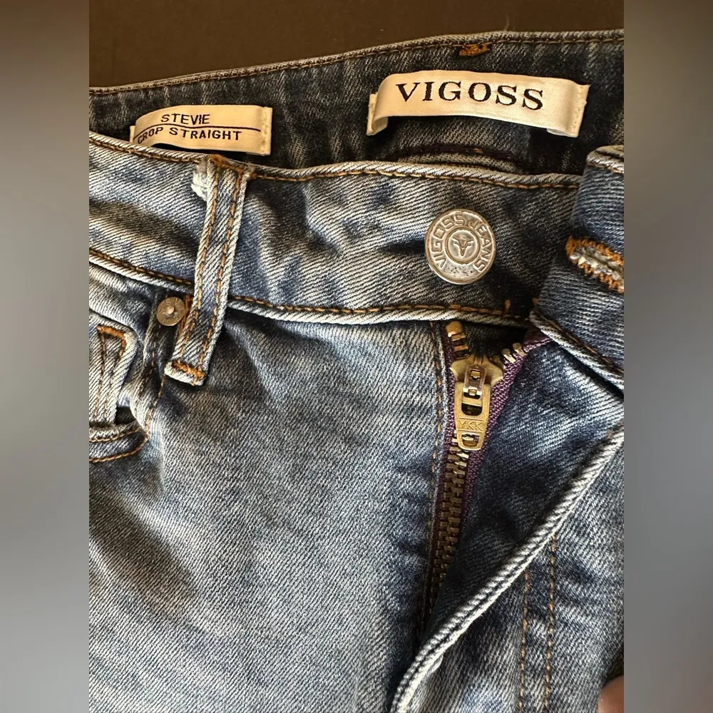 Vigoss (24) Hige Rise NWT Stevie Straight Crop, Raw Hem, light wash - Image 6