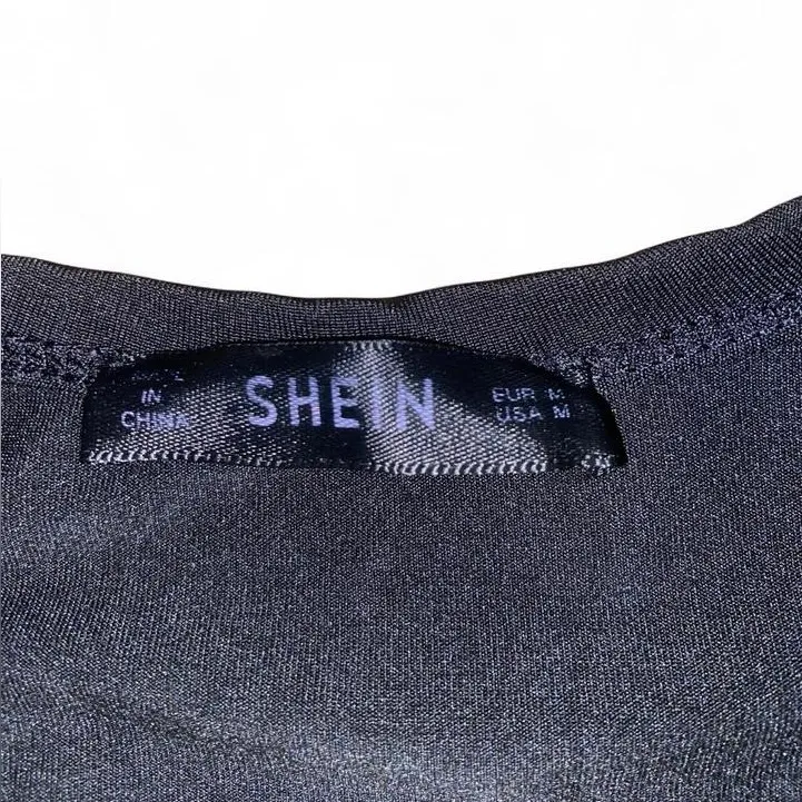 Black long sleeve ruched crop top - Image 3