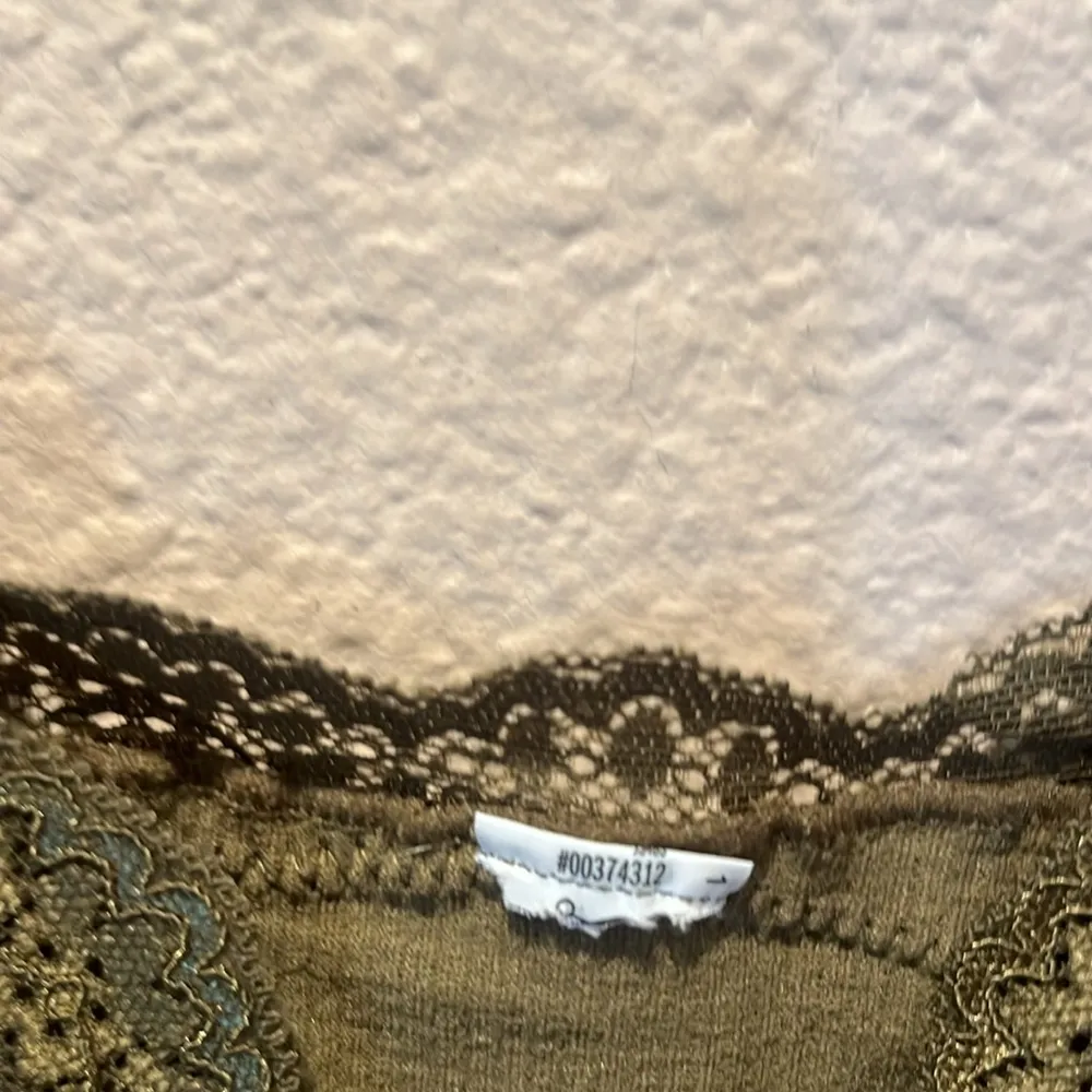 Hollister Women’s Green Stretchy Cami Crop Top Size XS - Image 6