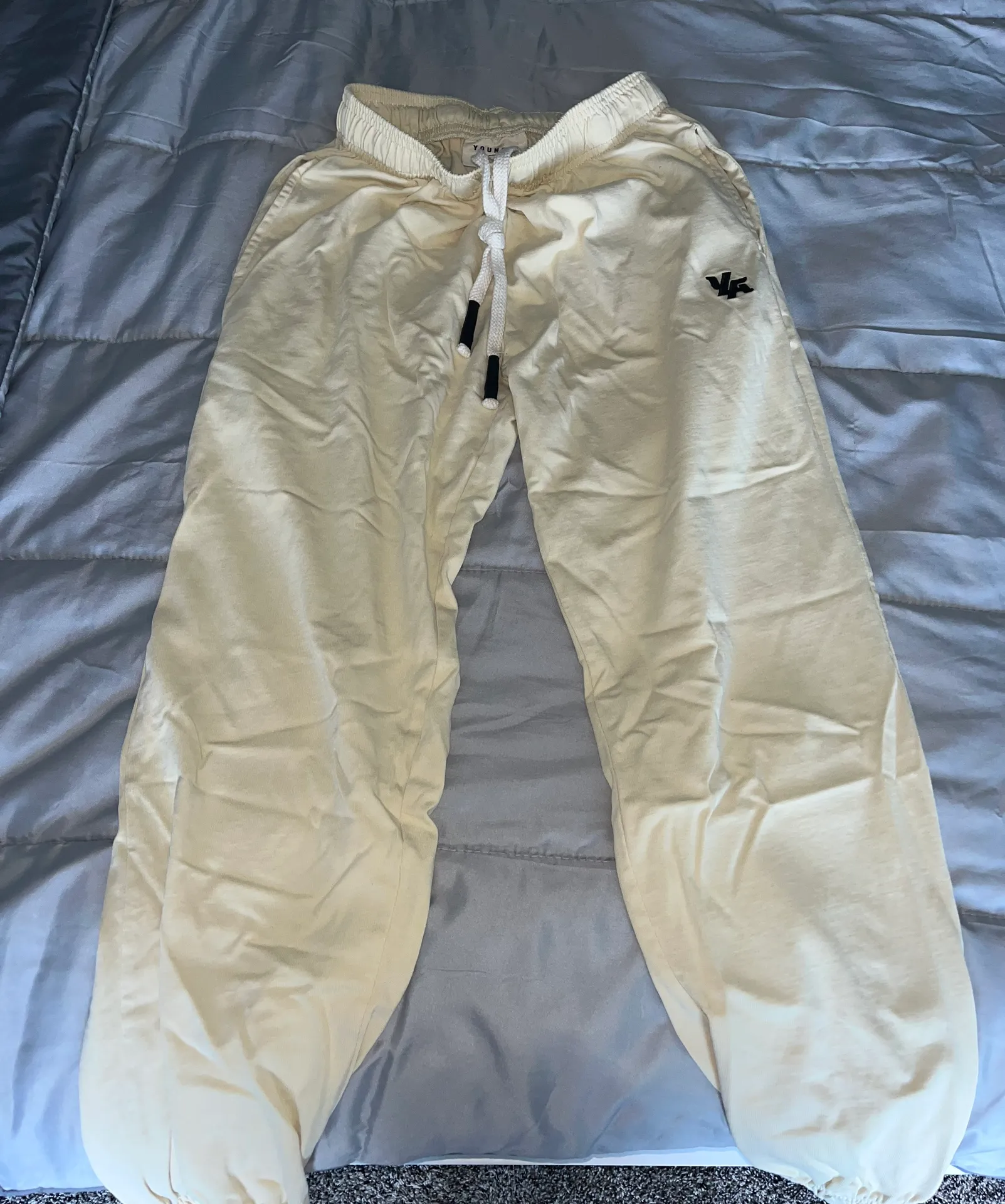 Youngla Pump Cover Joggers - Image 3